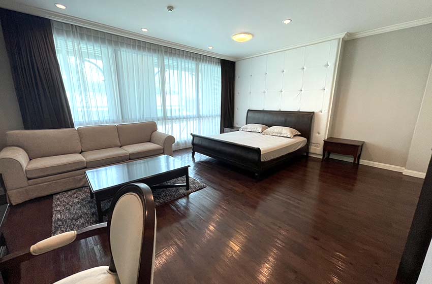 Condominium in Rama 9 